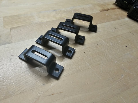 Amplifier spacer mounting feet